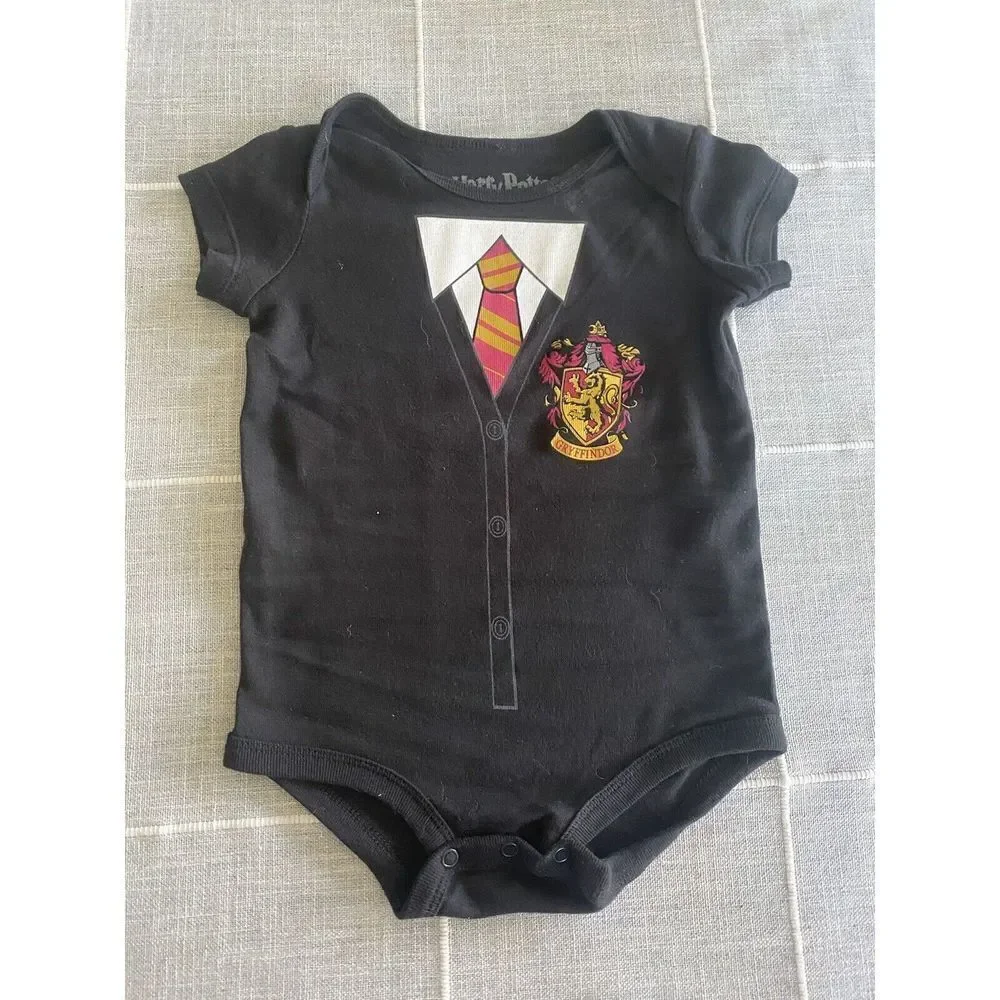 Harry Potter Gryffindor Infant One Piece Body Suit SIZE 18 MONTH Halloween